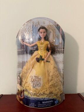 Disney Beauty and the Beast Live Belle Doll New Hasbro